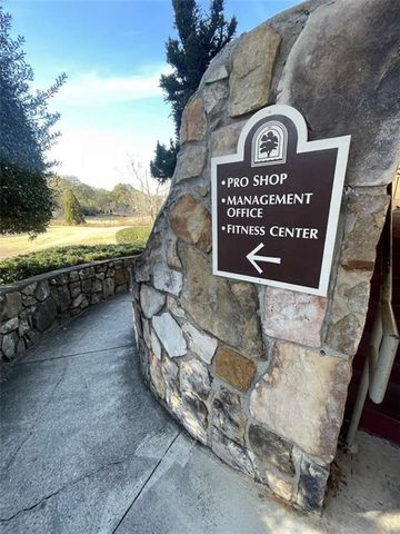 2 Chaumont NW Square, Atlanta, GA 30327