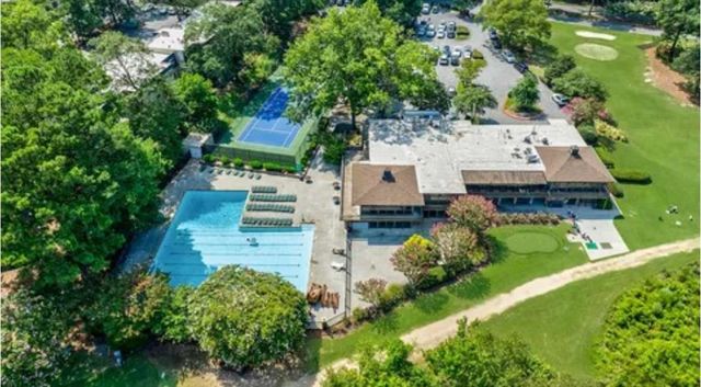 2 Chaumont NW Square, Atlanta, GA 30327