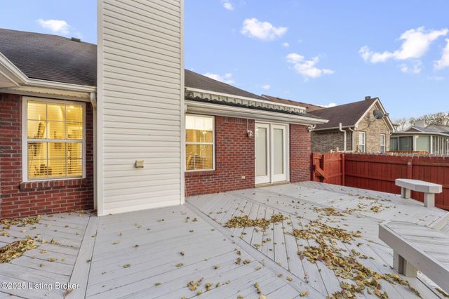 3906 Stone Hollow Dr, Louisville, KY 40299