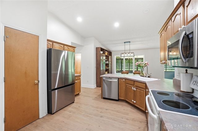 332 Skinner Drive, Trotwood, OH 45426