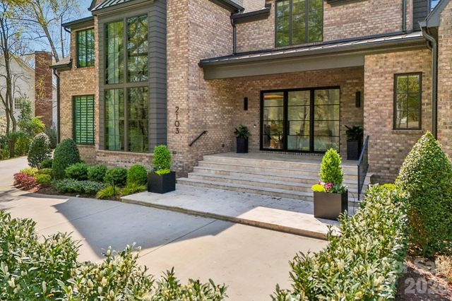 2103 Cortelyou Road, Charlotte, NC 28211