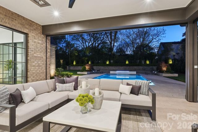 2103 Cortelyou Road, Charlotte, NC 28211