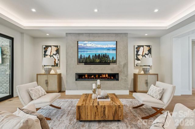 2103 Cortelyou Road, Charlotte, NC 28211