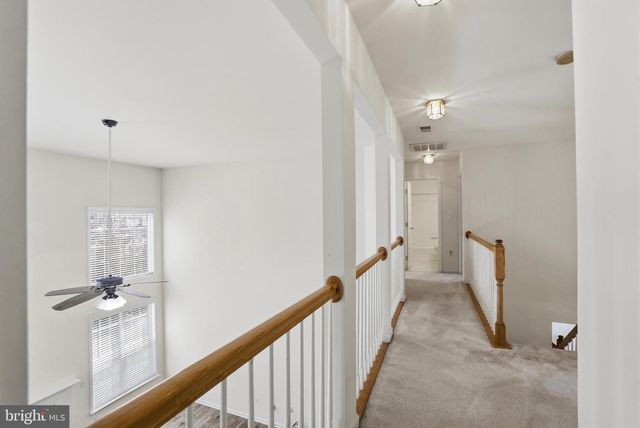 46733 HOLLOW MOUNTAIN PL, Sterling, VA 20164