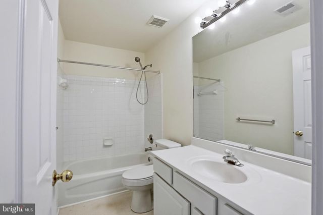 46733 HOLLOW MOUNTAIN PL, Sterling, VA 20164