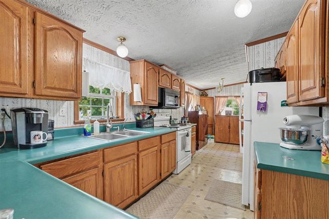 14420 Portage Road, Vicksburg, MI 49097