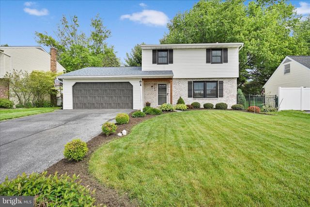 3183 THORNAPPLE DR, Lancaster, PA 17601