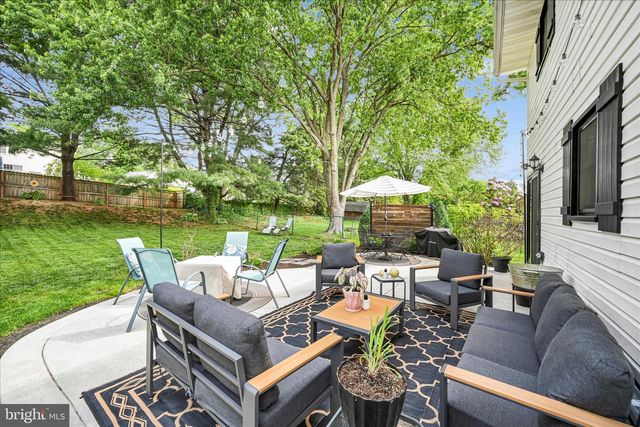 3183 THORNAPPLE DR, Lancaster, PA 17601
