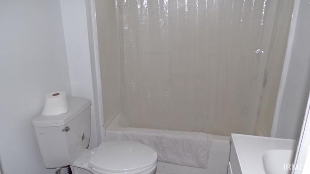 208 S 10th Street, Vincennes, IN 47591