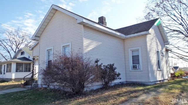 208 S 10th Street, Vincennes, IN 47591