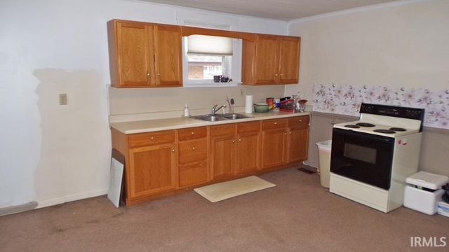 208 S 10th Street, Vincennes, IN 47591