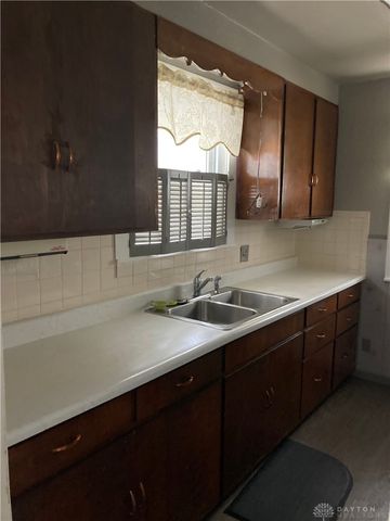 425 Elmhurst Road, Dayton, OH 45417