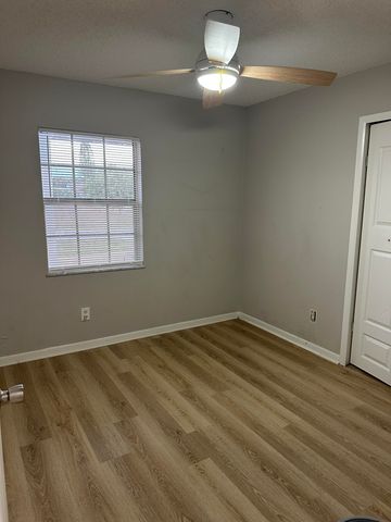 965 SE Caravan Avenue, Port St. Lucie, Port St Lucie, FL 34983