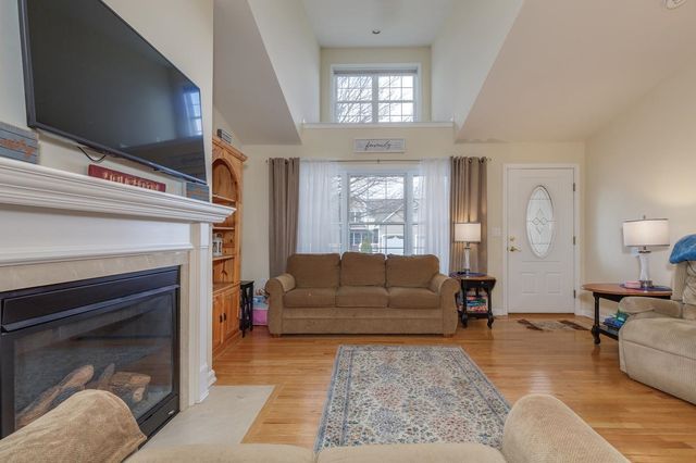 2A Taunton Lane, Hudson, NH 03051