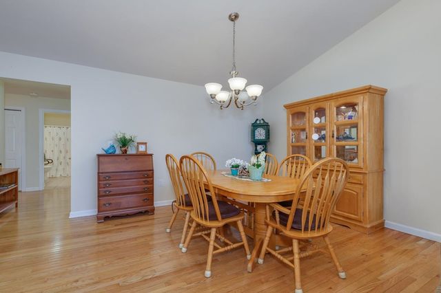 2A Taunton Lane, Hudson, NH 03051