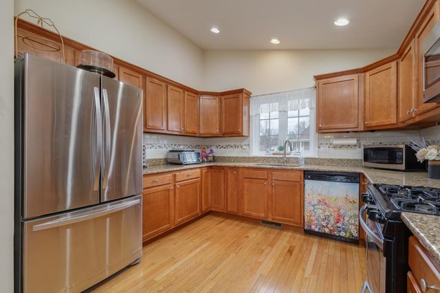 2A Taunton Lane, Hudson, NH 03051