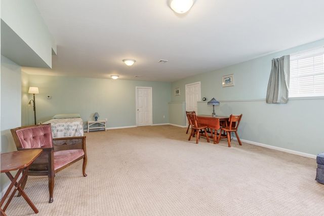 2A Taunton Lane, Hudson, NH 03051