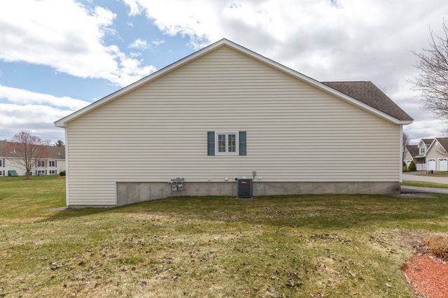 2A Taunton Lane, Hudson, NH 03051