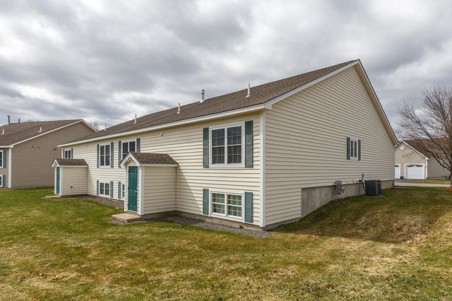 2A Taunton Lane, Hudson, NH 03051