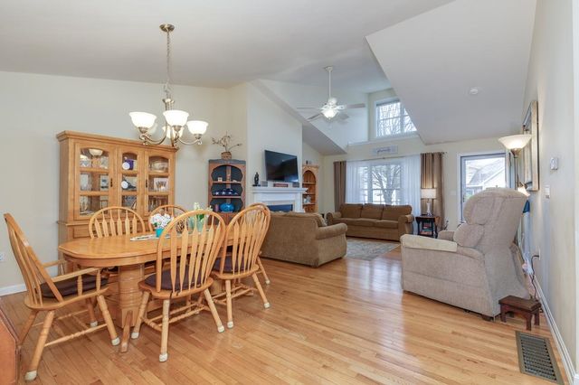 2A Taunton Lane, Hudson, NH 03051