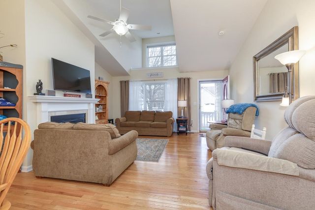 2A Taunton Lane, Hudson, NH 03051
