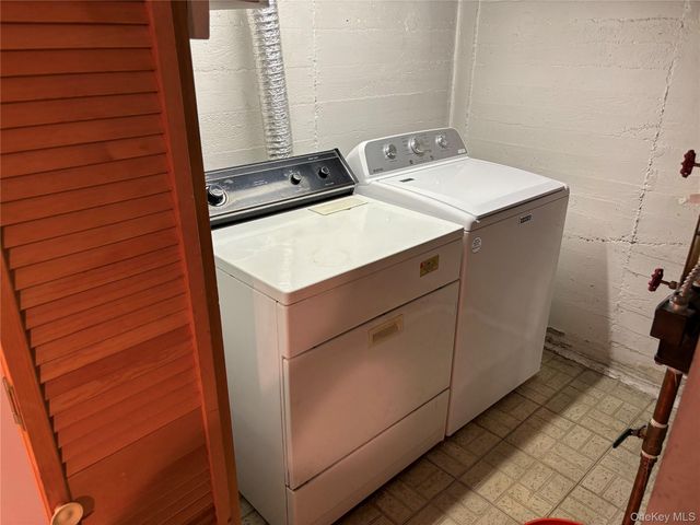 655 2nd Place S, Garden City, NY 11530