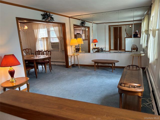 655 2nd Place S, Garden City, NY 11530