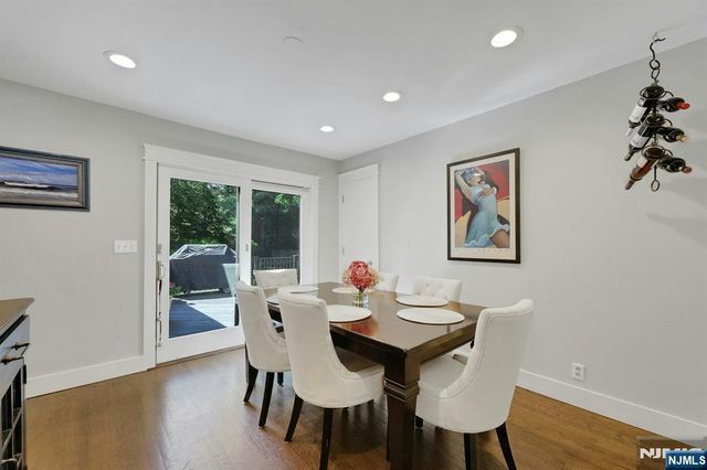 962 Pines Terrace, Franklin Lakes, NJ 07417