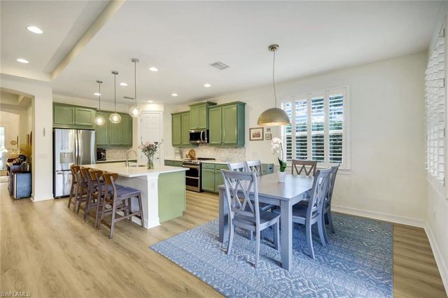 16357 Aberdeen WAY, Naples, FL 34110