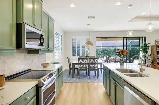 16357 Aberdeen WAY, Naples, FL 34110