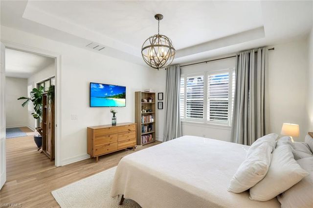 16357 Aberdeen WAY, Naples, FL 34110