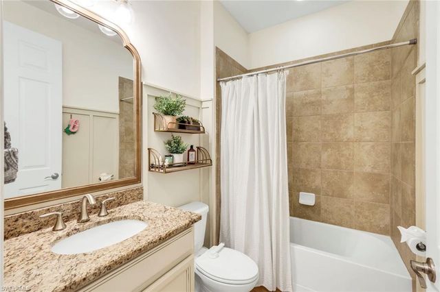 16357 Aberdeen WAY, Naples, FL 34110