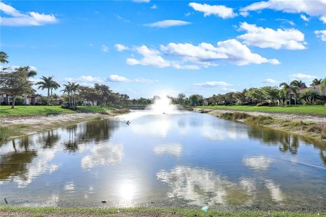 16357 Aberdeen WAY, Naples, FL 34110