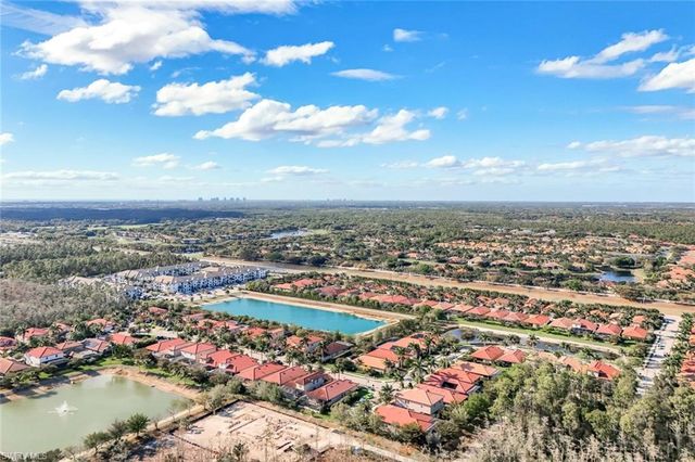 16357 Aberdeen WAY, Naples, FL 34110