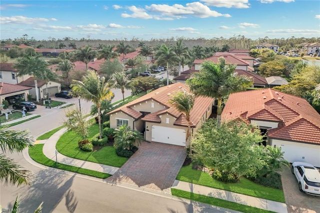 16357 Aberdeen WAY, Naples, FL 34110