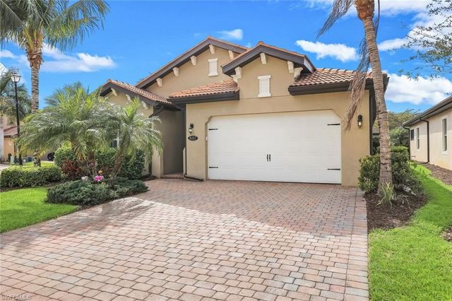 16357 Aberdeen WAY, Naples, FL 34110
