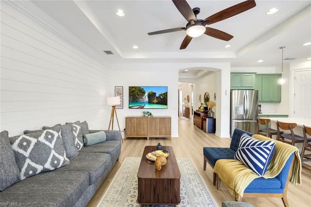 16357 Aberdeen WAY, Naples, FL 34110