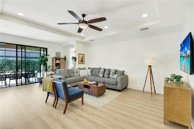 16357 Aberdeen WAY, Naples, FL 34110