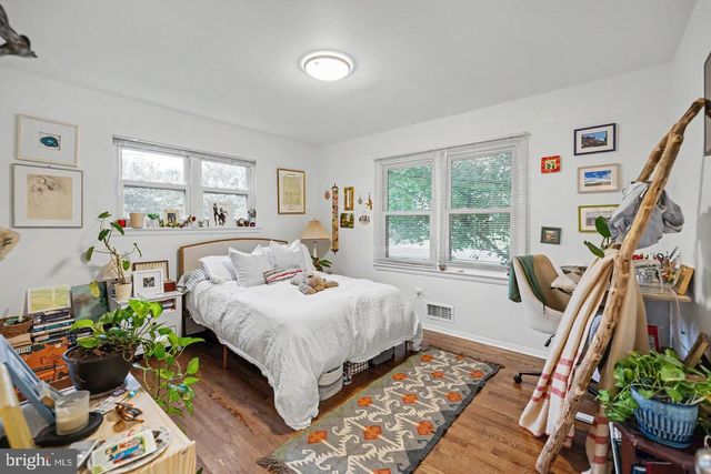 4703 TARA DR, Fairfax, VA 22032