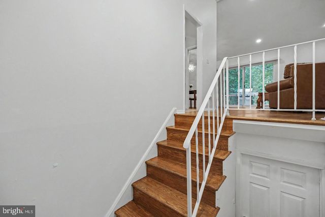 4703 TARA DR, Fairfax, VA 22032