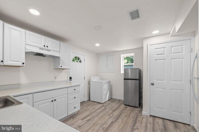 4703 TARA DR, Fairfax, VA 22032