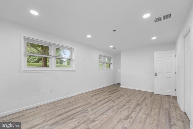 4703 TARA DR, Fairfax, VA 22032