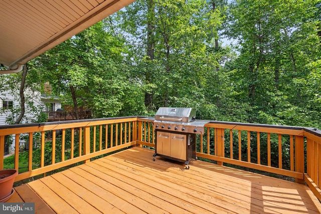 4703 TARA DR, Fairfax, VA 22032