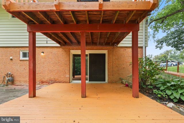 4703 TARA DR, Fairfax, VA 22032