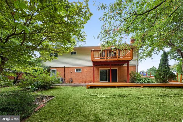 4703 TARA DR, Fairfax, VA 22032