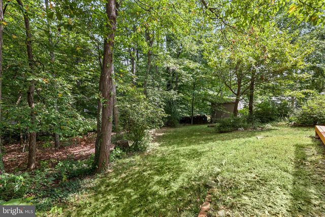 4703 TARA DR, Fairfax, VA 22032
