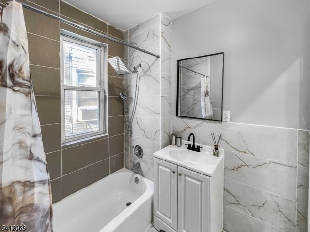 39 Brookdale Ave, Newark City, NJ 07106