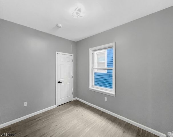 39 Brookdale Ave, Newark City, NJ 07106