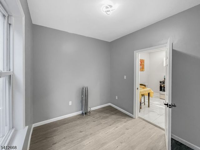 39 Brookdale Ave, Newark City, NJ 07106