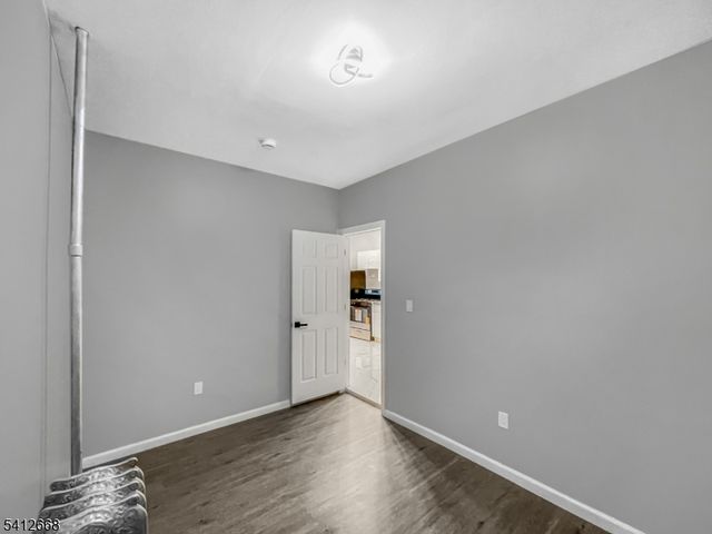 39 Brookdale Ave, Newark City, NJ 07106